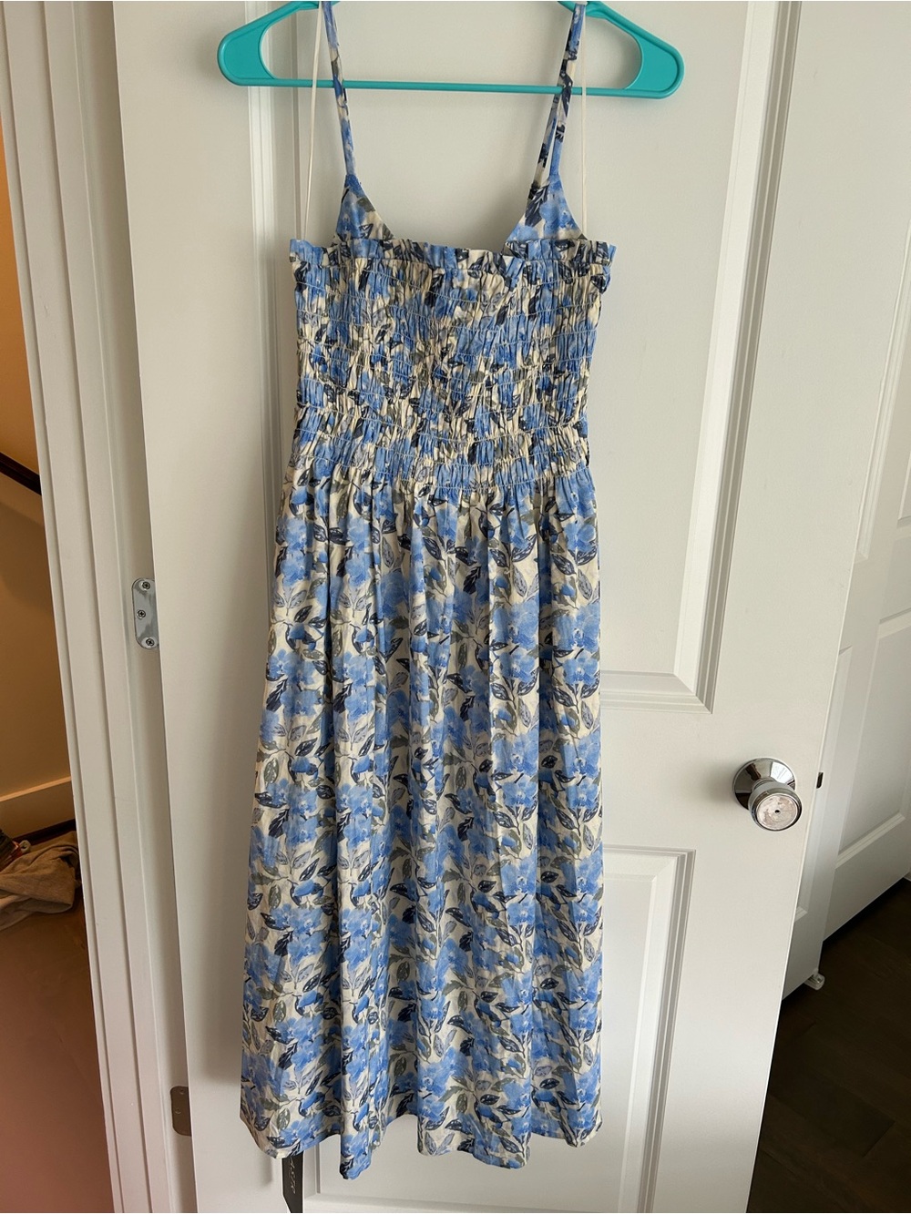 Astr blue cream floral smocked bust dress - Picture 4 of 9